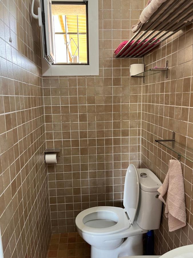 Habitación con baño y cocina privada Valencia Exterior foto