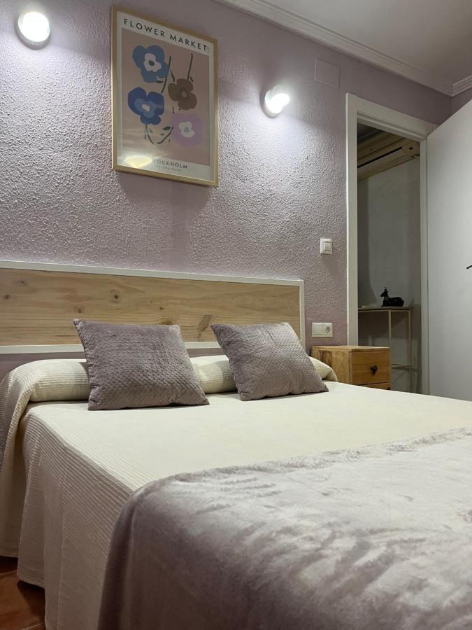 Habitación con baño y cocina privada Valencia Exterior foto